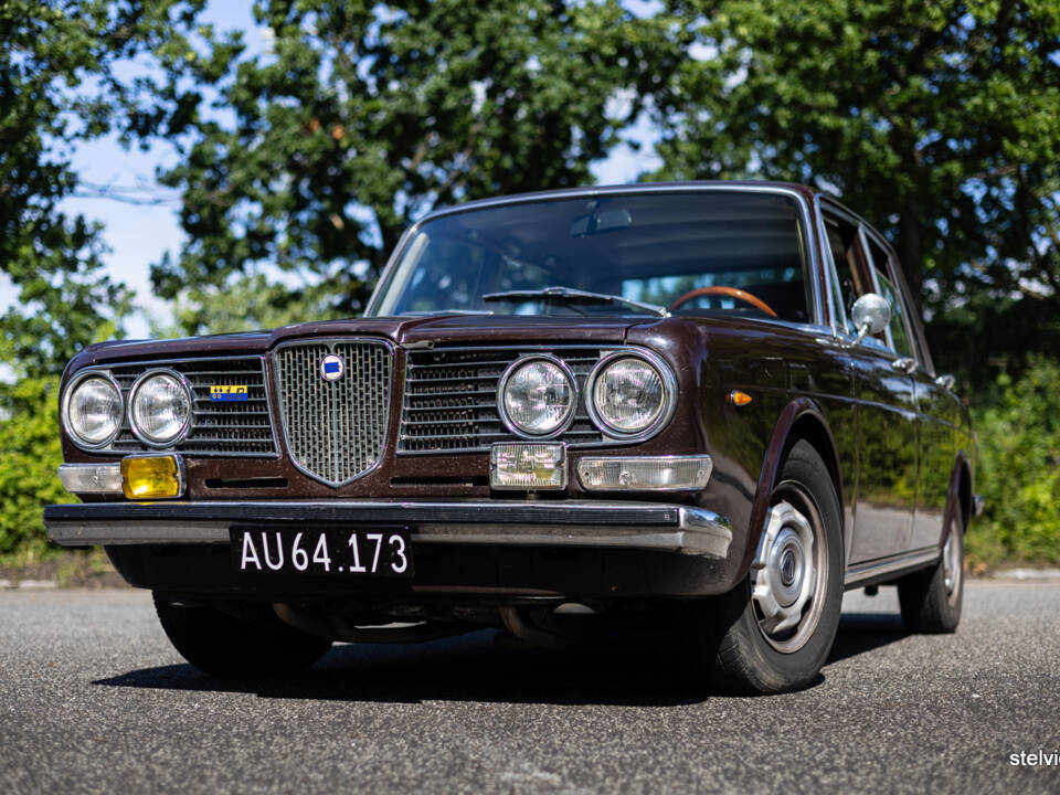 Immagine 5/51 di Lancia 2000 Iniezione (1973)