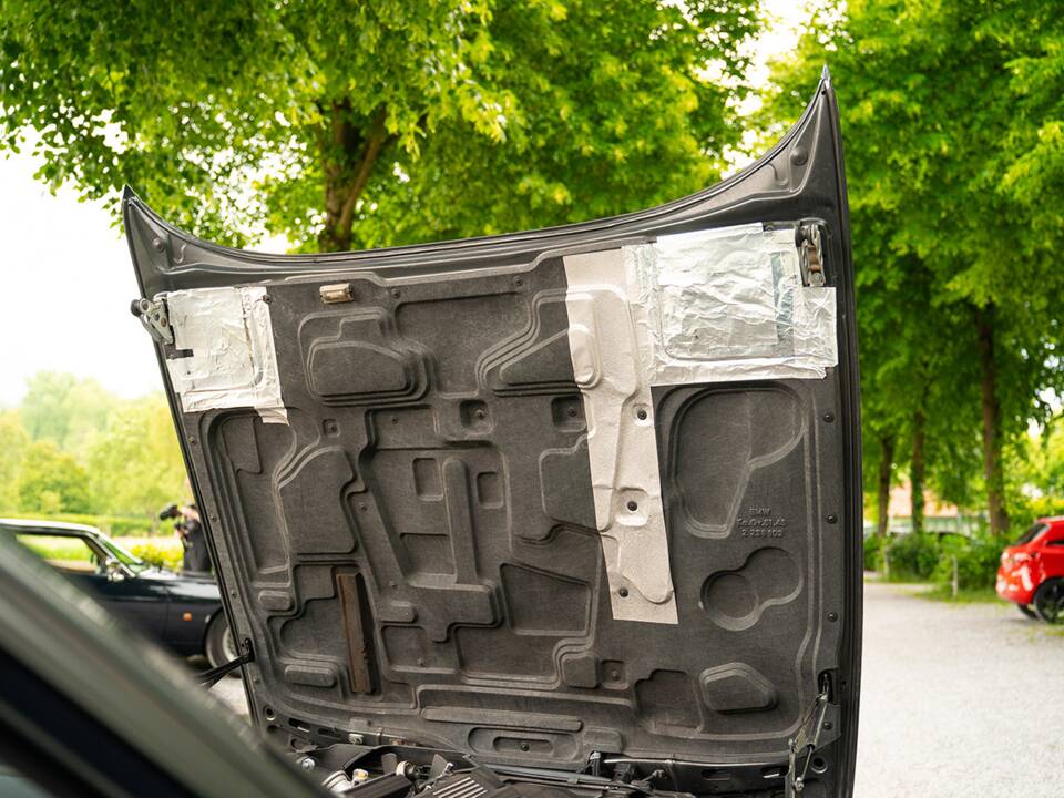 Bild 41/45 von BMW M5 (1992)