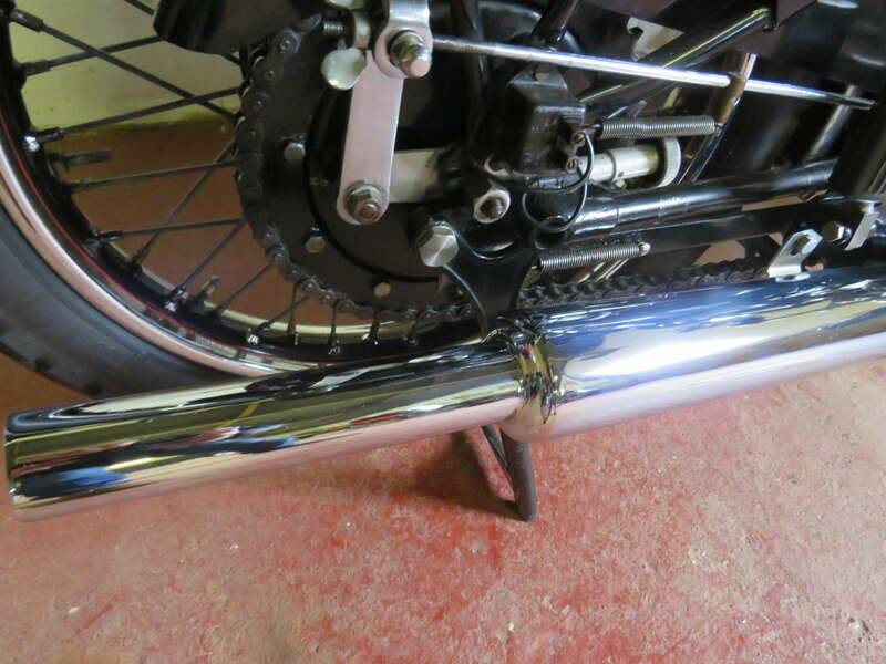 Image 48/50 of Vincent Black Shadow C (1953)