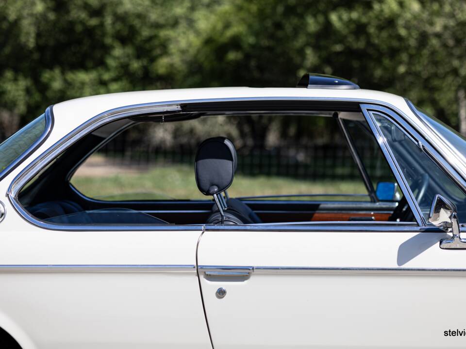 Bild 15/35 von BMW 3,0 CSi (1974)