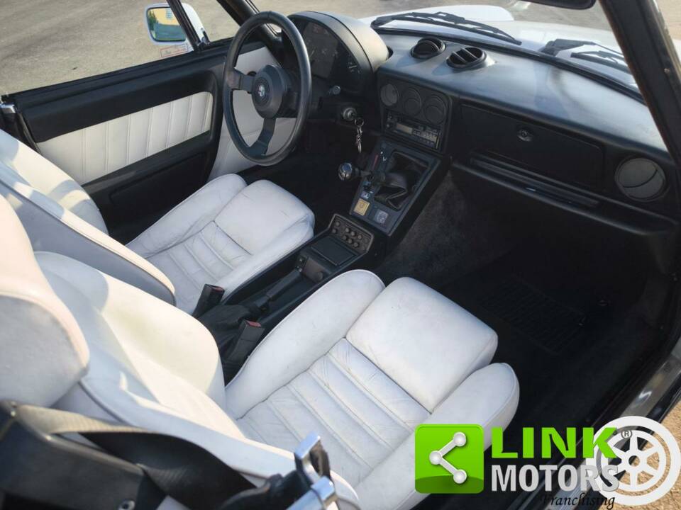 Bild 5/10 von Alfa Romeo 2.0 Spider (1991)