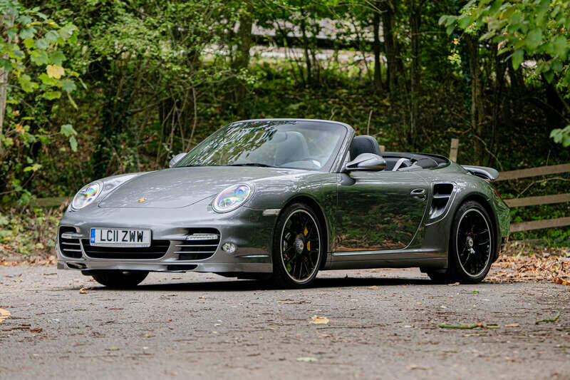 Image 1/50 of Porsche 911 Turbo S (2011)