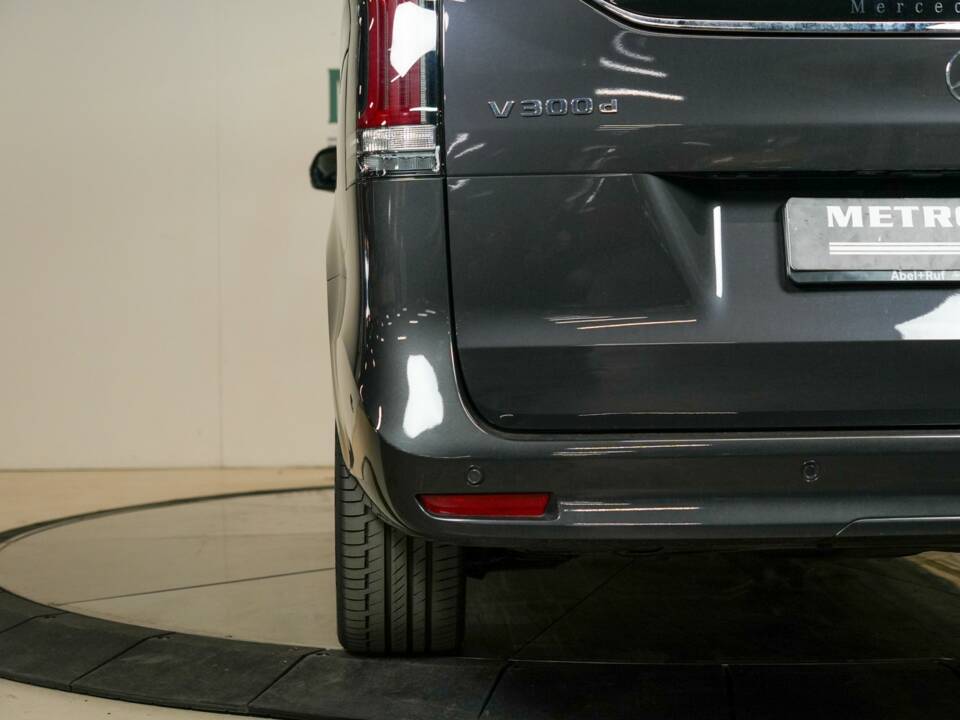 Image 46/50 de Mercedes-Benz V 300 d (2025)
