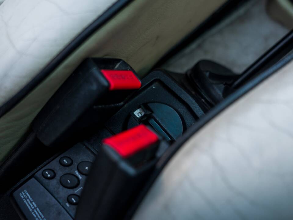 Imagen 18/60 de Porsche 911 Carrera 3.2 (WTL) (1988)