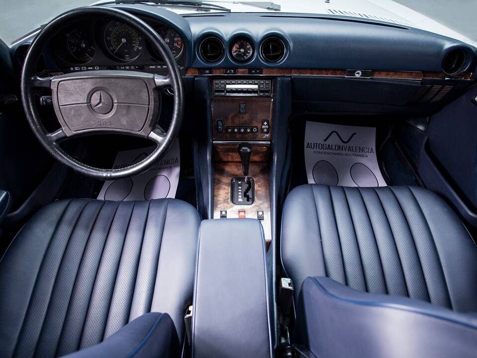 Bild 21/38 von Mercedes-Benz 560 SL (1986)