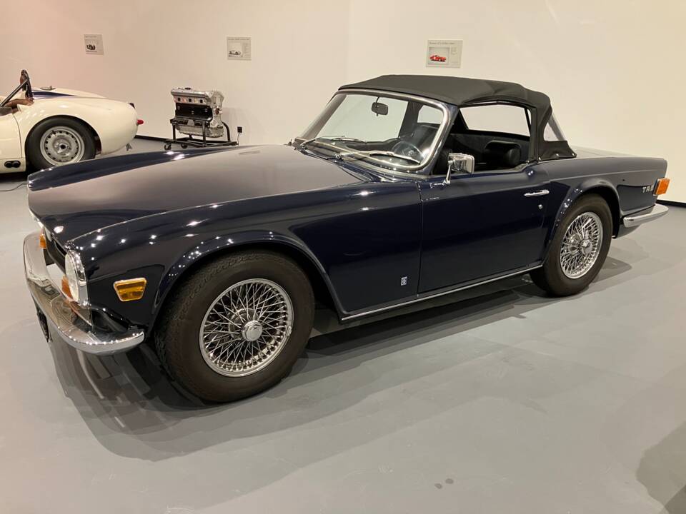 Immagine 1/14 di Triumph TR 6 PI (1972)