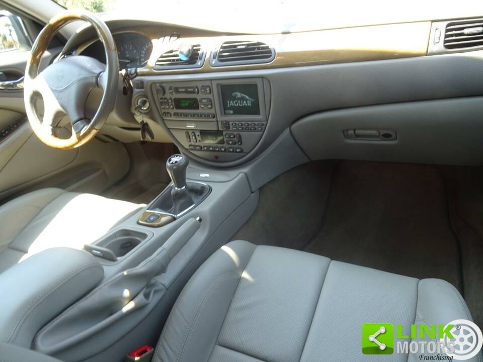 Imagen 20/39 de Jaguar S-Type 3.0 V6 (2000)