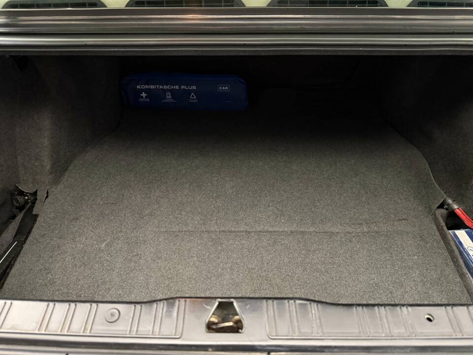 Bild 17/19 von BMW 316i (1985)