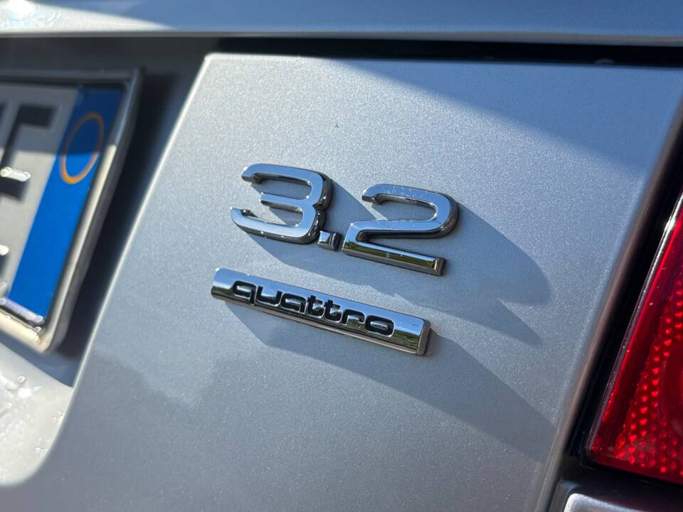 Image 24/25 of Audi TT 3.2 quattro (2004)