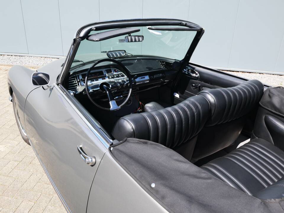 Bild 19/39 von Citroën DS 21 Chapron (1966)