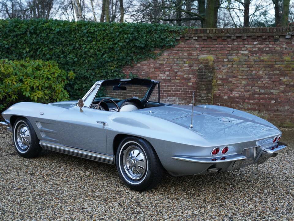 Immagine 22/50 di Chevrolet Corvette Sting Ray Convertible (1964)