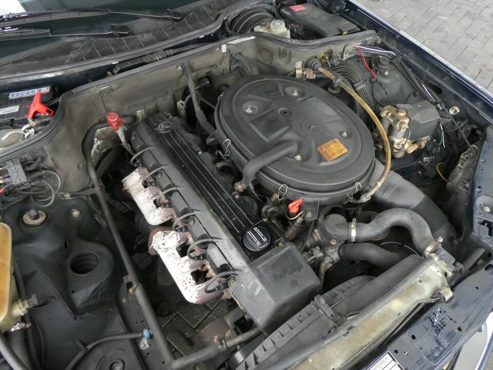 Bild 15/21 von Mercedes-Benz 300 SE (1990)