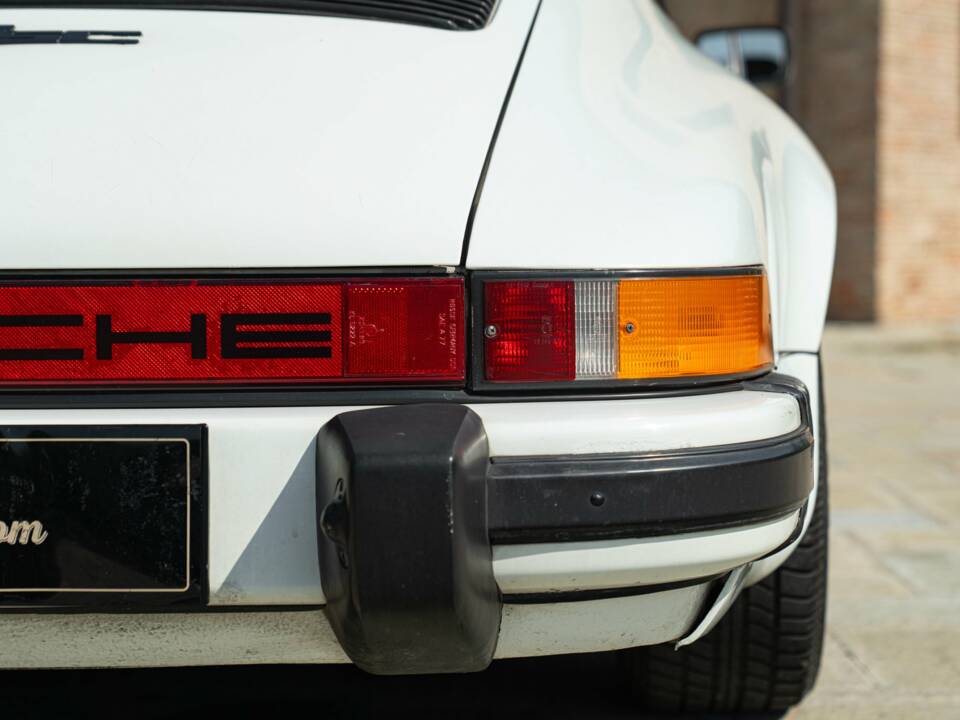 Image 14/50 de Porsche 911 SC 3.0 (1979)