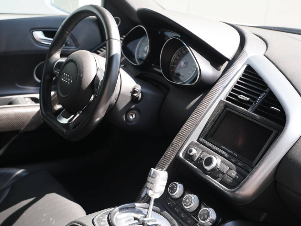 Bild 40/53 von Audi R8 (2008)