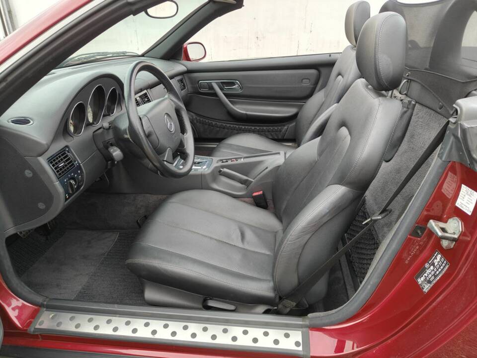 Image 2/8 of Mercedes-Benz SLK 230 Kompressor (1999)