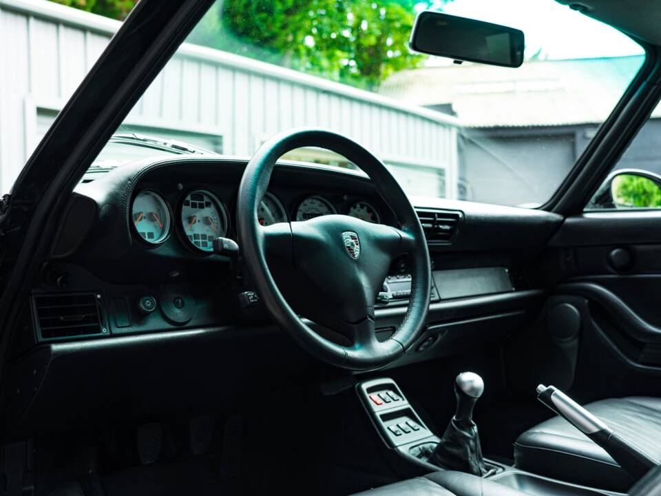 Bild 40/50 von Porsche 911 Turbo (1996)