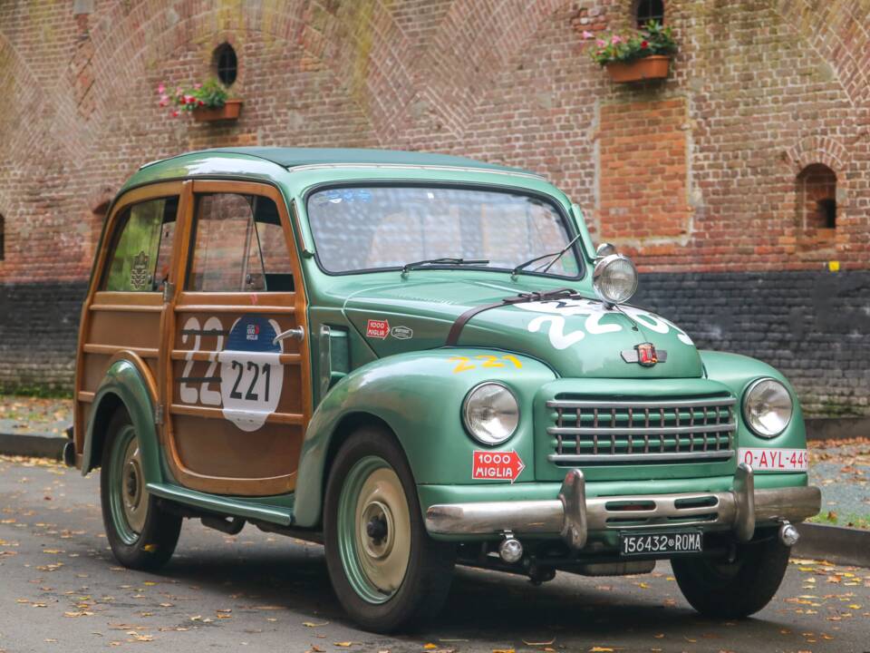 Image 13/51 de FIAT 500 C Giardiniera (1951)