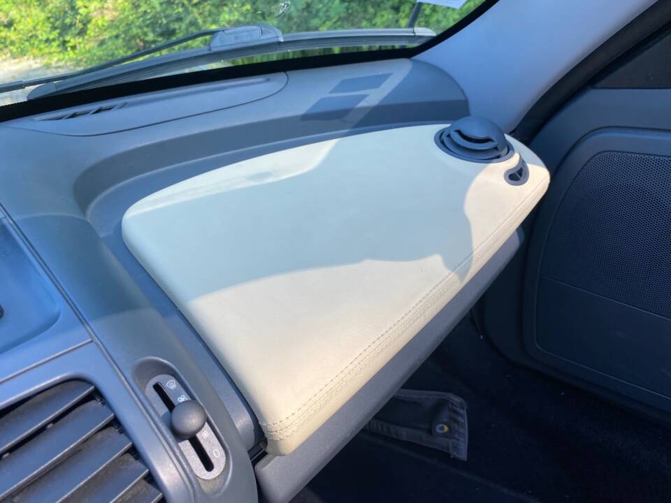 Image 13/18 of Smart Roadster (2004)