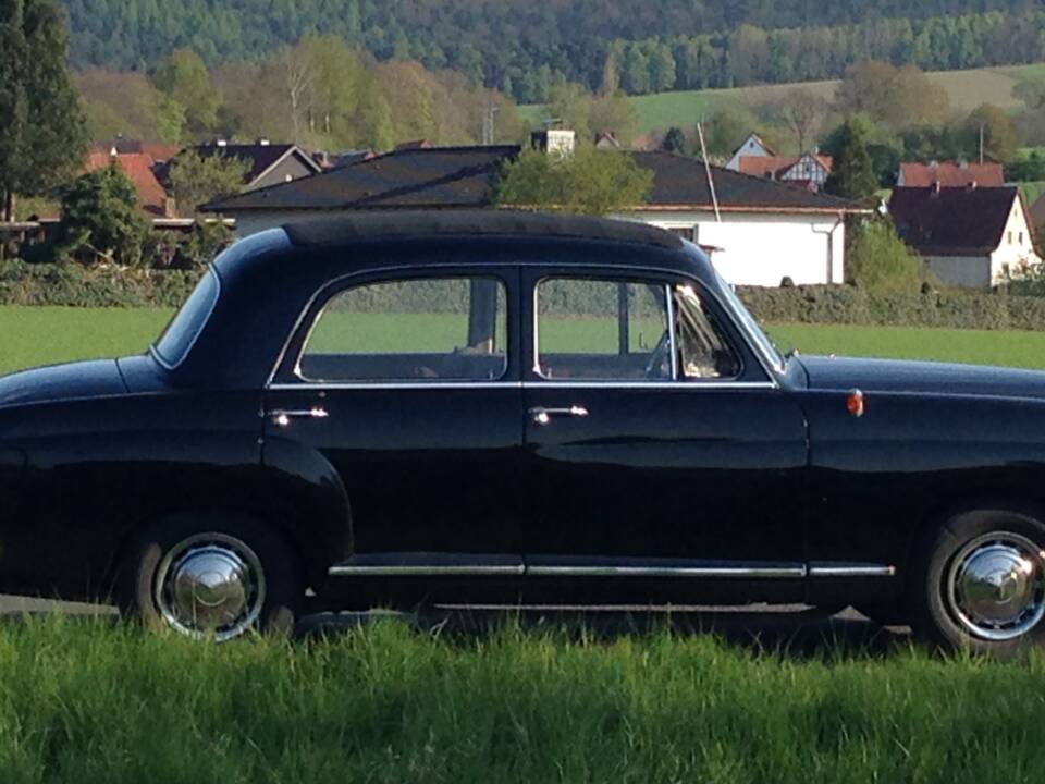 Image 5/18 of Mercedes-Benz 190 Db (1959)