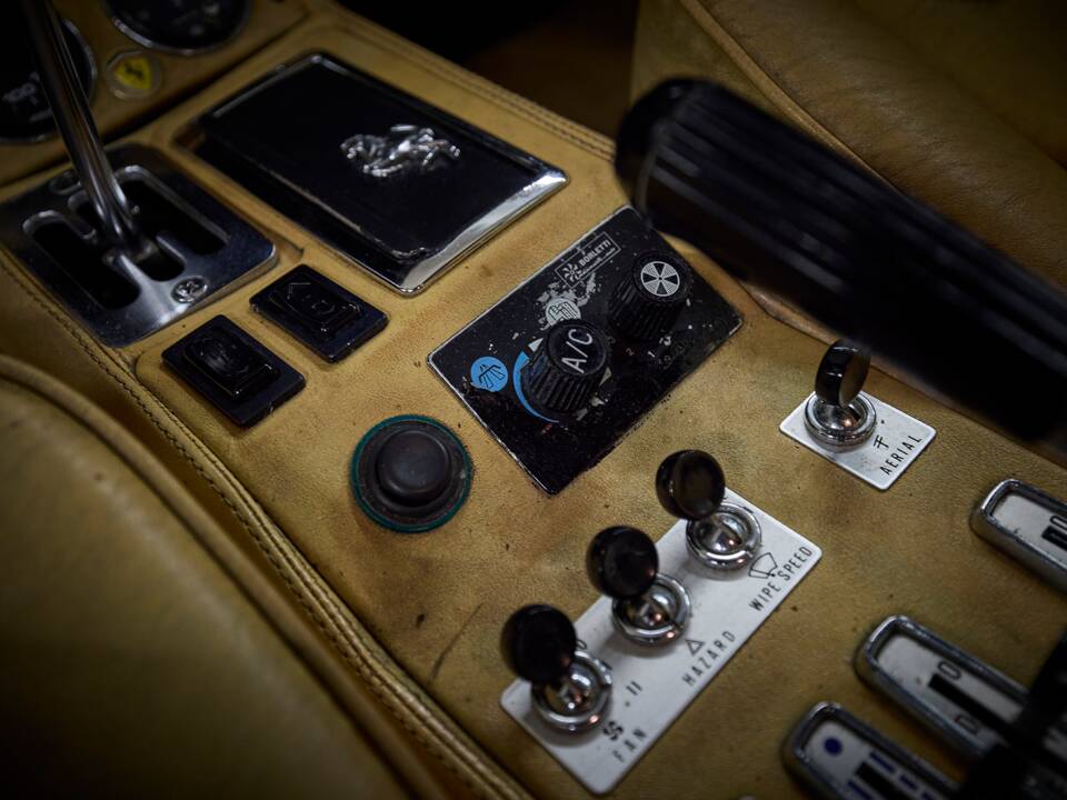 Image 55/100 of Ferrari 308 GTB Quattrovalvole (1983)