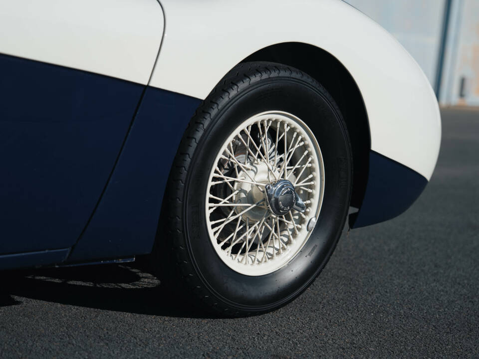 Image 16/50 of Austin-Healey 100 S (1955)