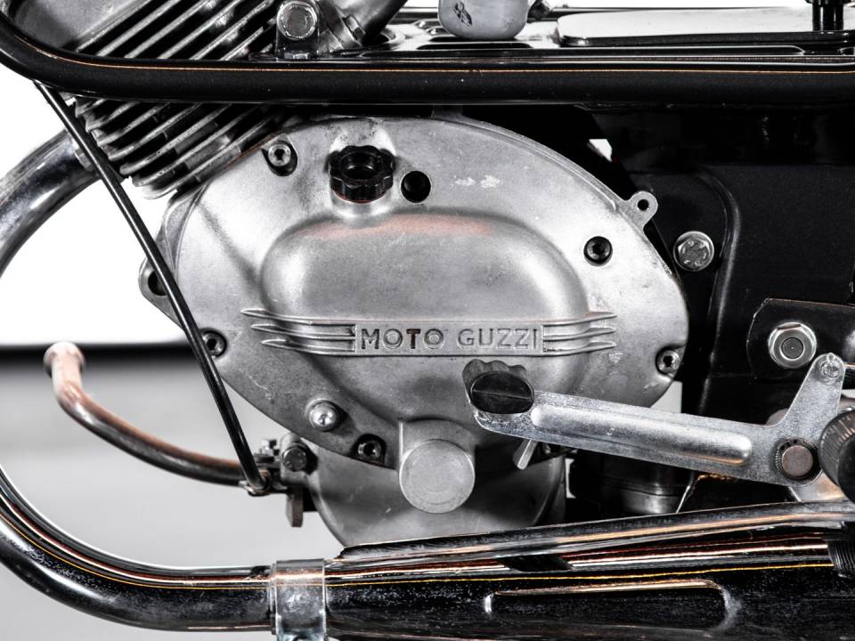 Afbeelding 6/16 van Moto Guzzi DUMMY (1968)