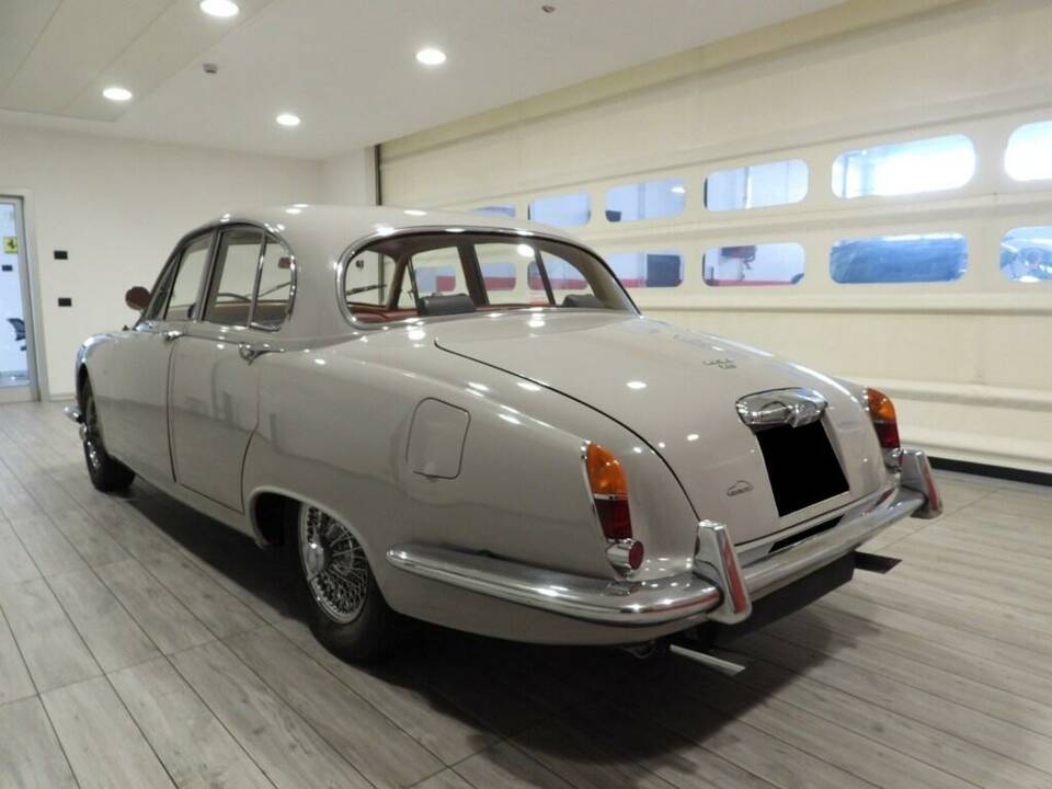 Immagine 3/15 di Jaguar S-Type 3.4 (1967)