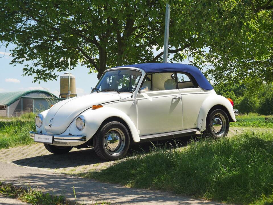 Image 26/45 de Volkswagen Coccinelle 1303 LS (1978)