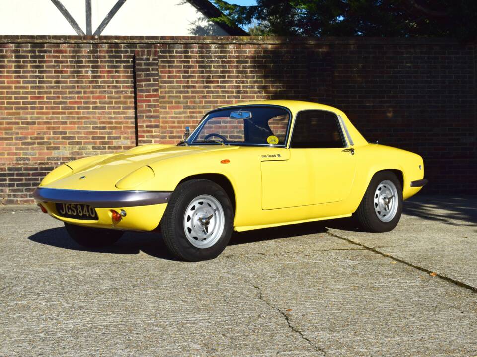 Image 18/50 of Lotus Elan S4 (1968)