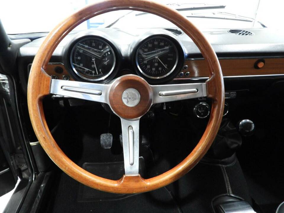 Bild 7/15 von Alfa Romeo Giulia 1600 GT Junior (1972)