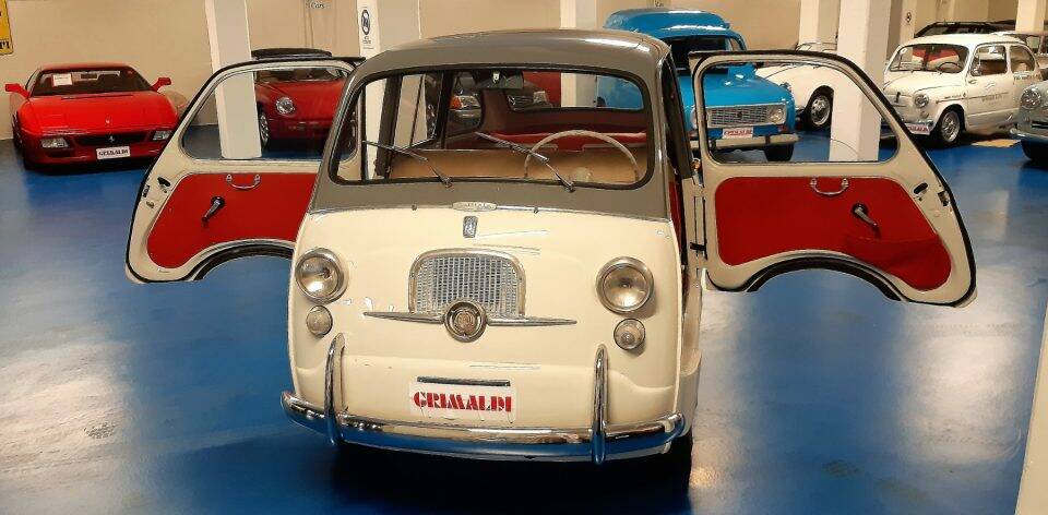 Image 3/50 of FIAT 600 D Multipla (1964)