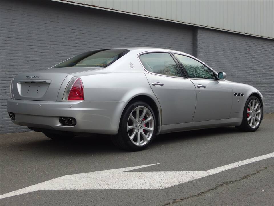 Bild 4/95 von Maserati Quattroporte 4.2 (2007)