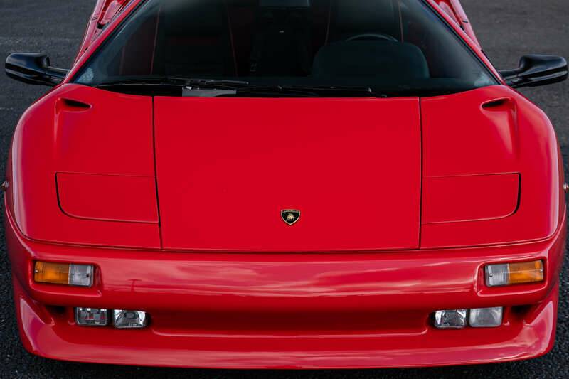 Image 35/48 of Lamborghini Diablo (1991)
