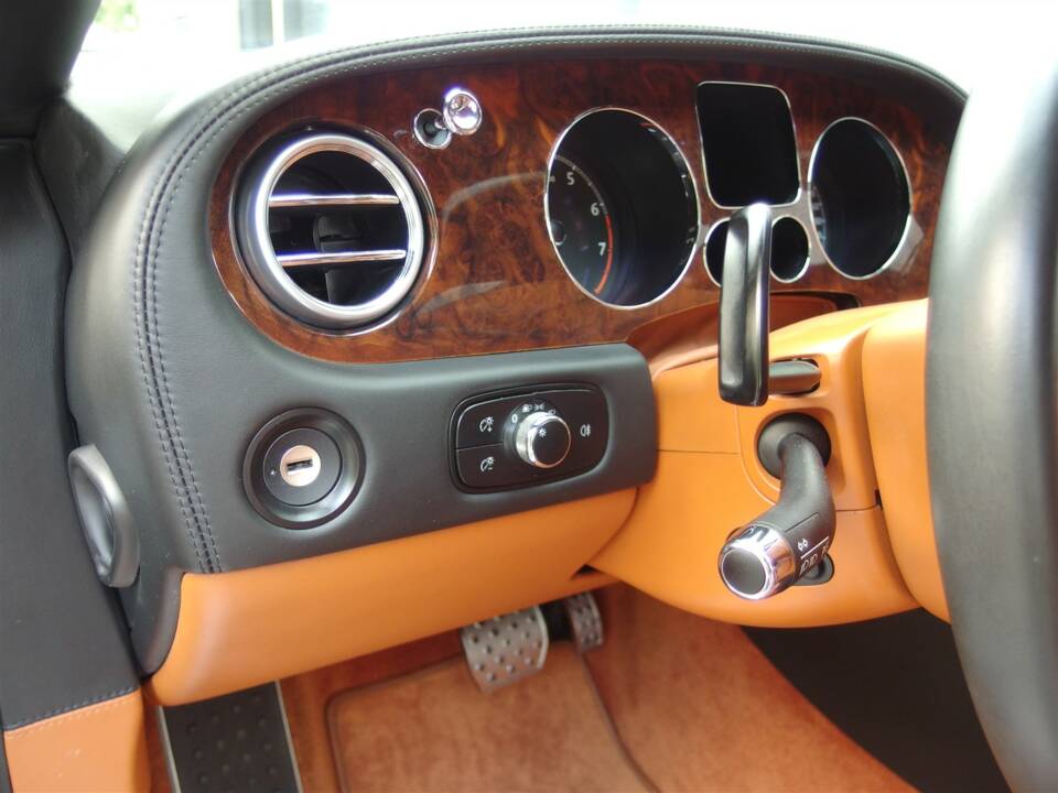 Imagen 46/99 de Bentley Continental GT Speed (2008)