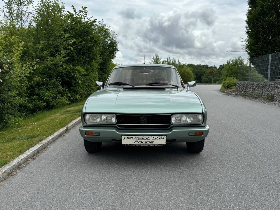 Bild 3/35 von Peugeot 504 Coupé (1983)