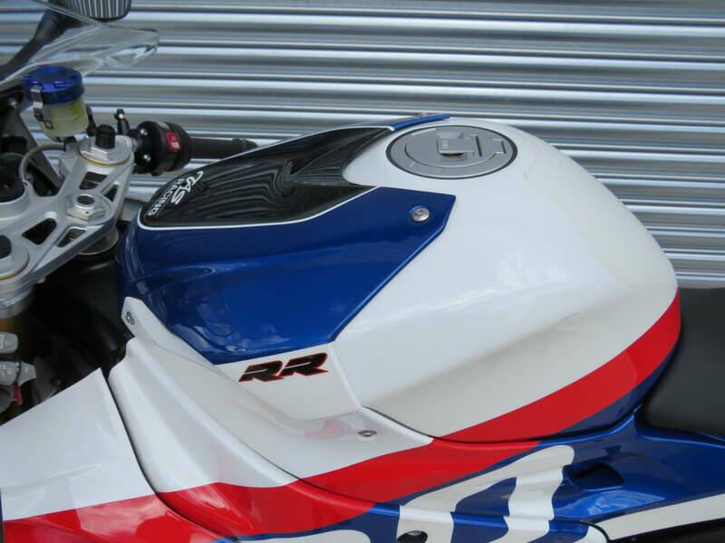 Image 17/47 de BMW S 1000RR 'TYCO' BSB Race Replica (2017)