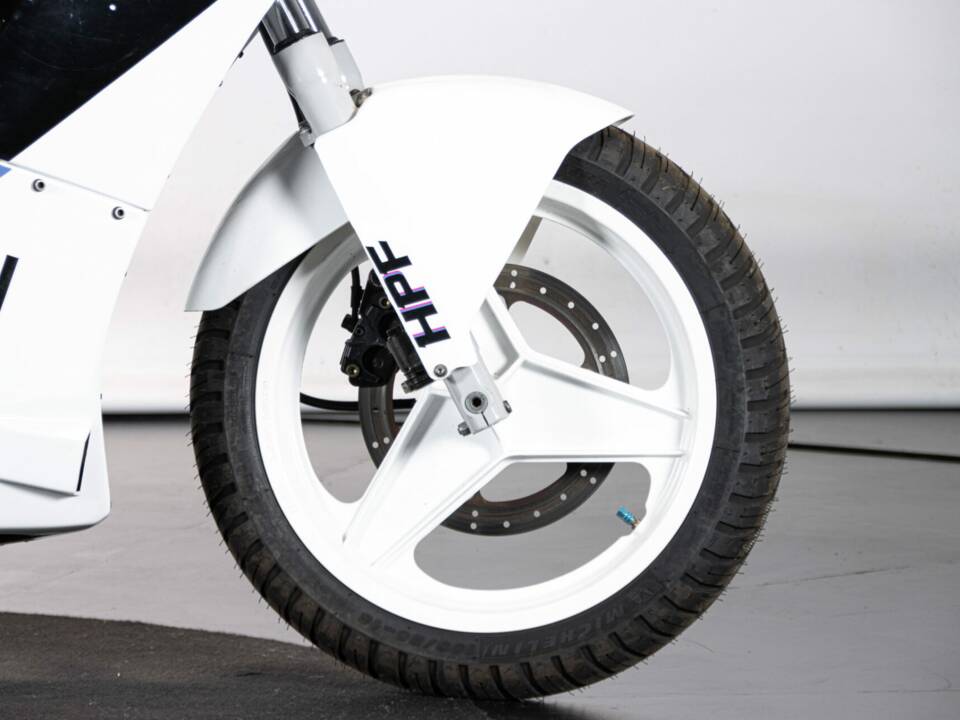 Bild 35/50 von Aprilia DUMMY (1987)