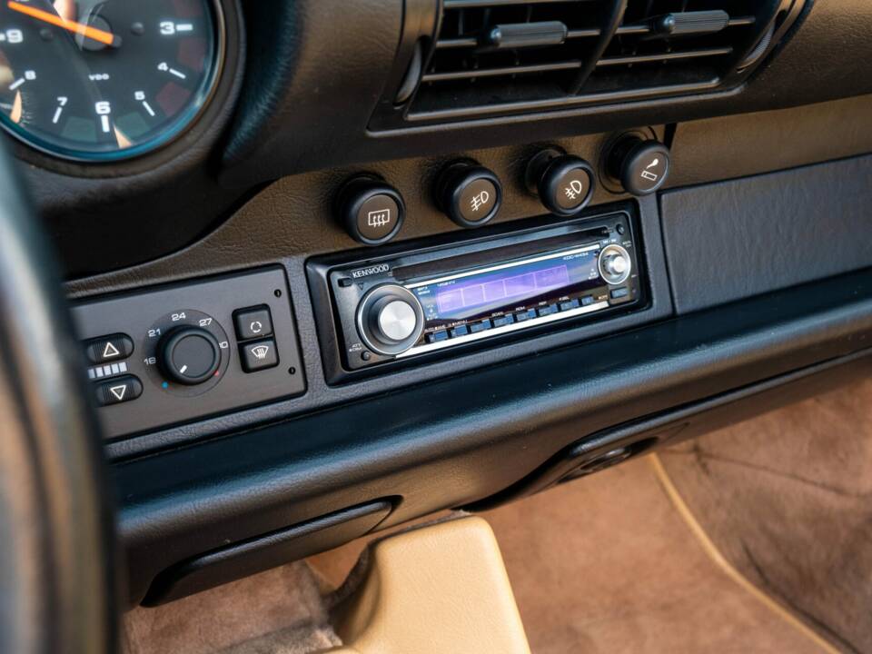 Bild 38/52 von Porsche 911 Targa (1997)