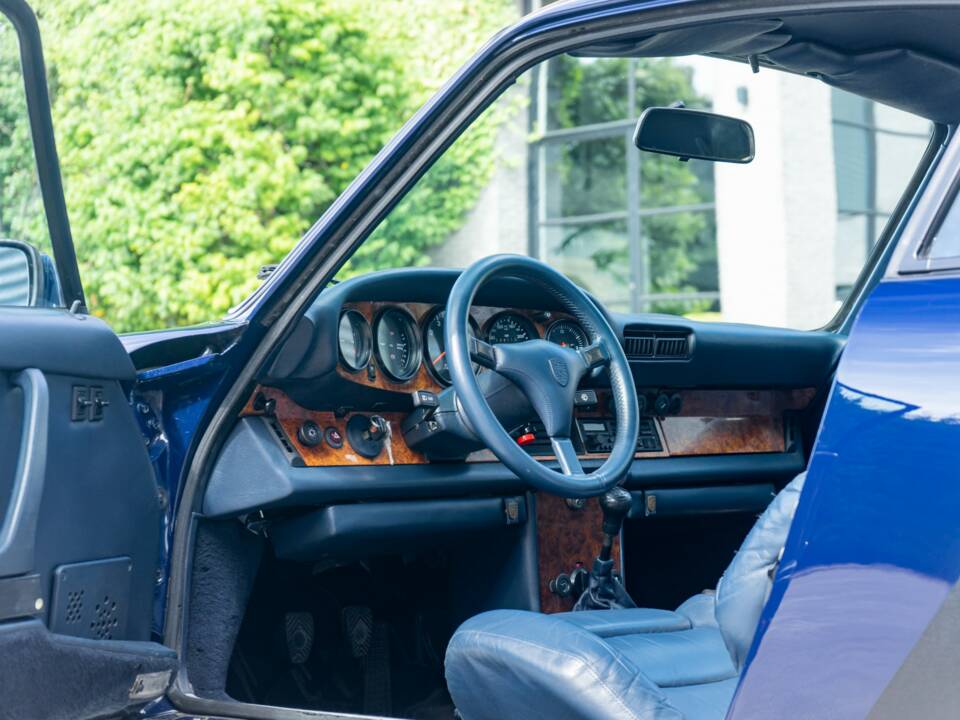 Bild 16/48 von Porsche 911 Carrera 3.2 (1984)