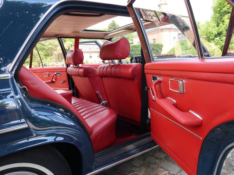 Bild 12/26 von Mercedes-Benz 280 SE 3,5 (1971)