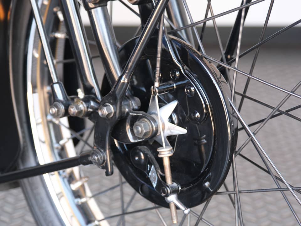 Image 39/99 of Brough-Superior SS 100 (1933)