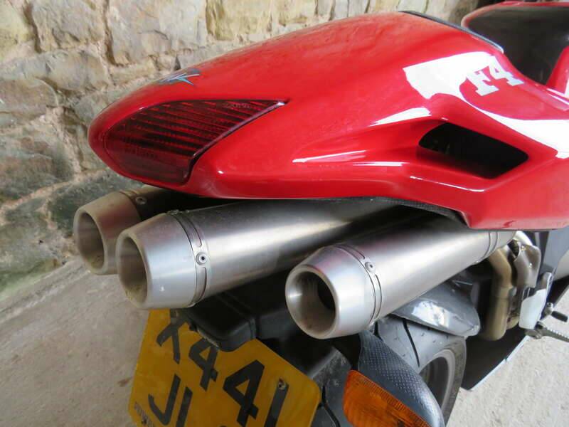 Bild 36/38 von MV Agusta DUMMY (2000)