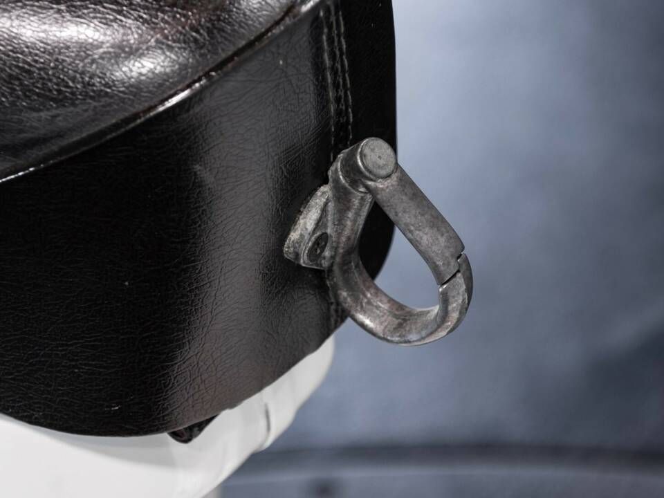 Image 40/50 of Piaggio DUMMY (1978)