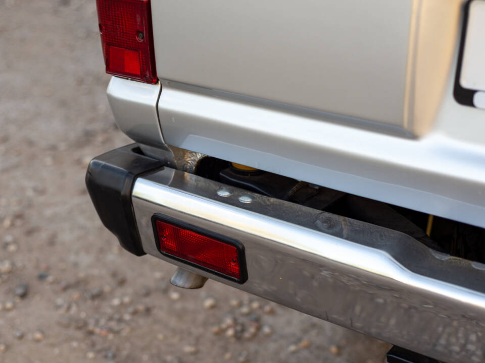 Image 57/100 of Toyota Land Cruiser HJ61 GX (1987)