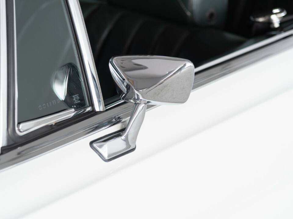 Image 18/38 of Mercedes-Benz 280 SE 3,5 (1970)