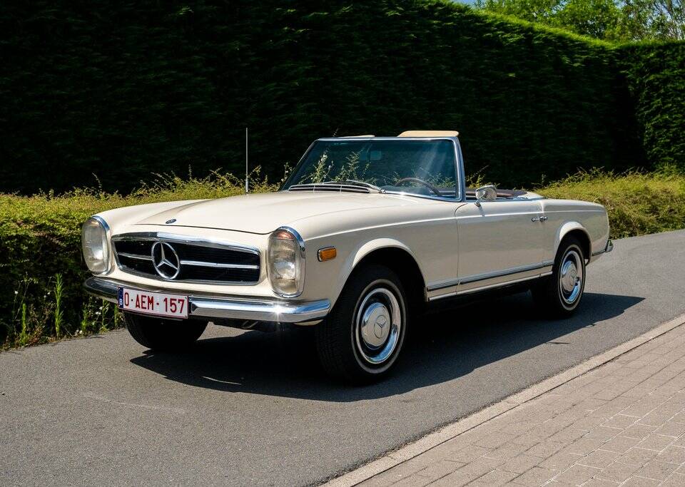 Image 3/8 of Mercedes-Benz 230 SL (1966)