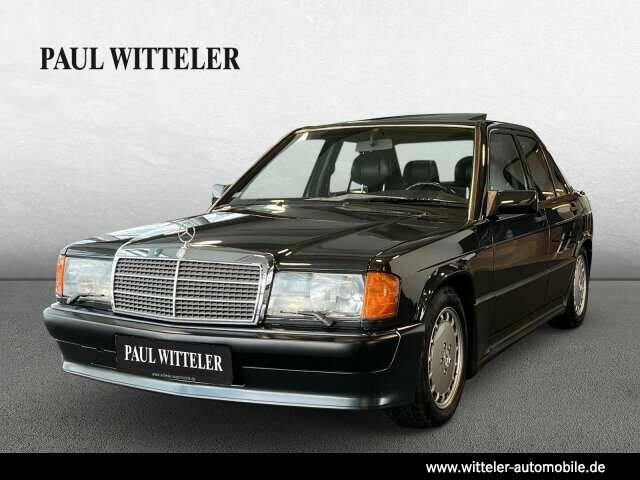 Image 2/28 de Mercedes-Benz 190 E 2.5-16 (1990)