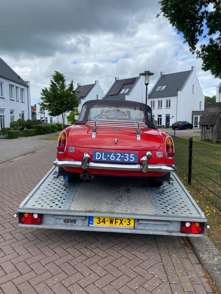 Imagen 10/82 de MG MGB (1967)