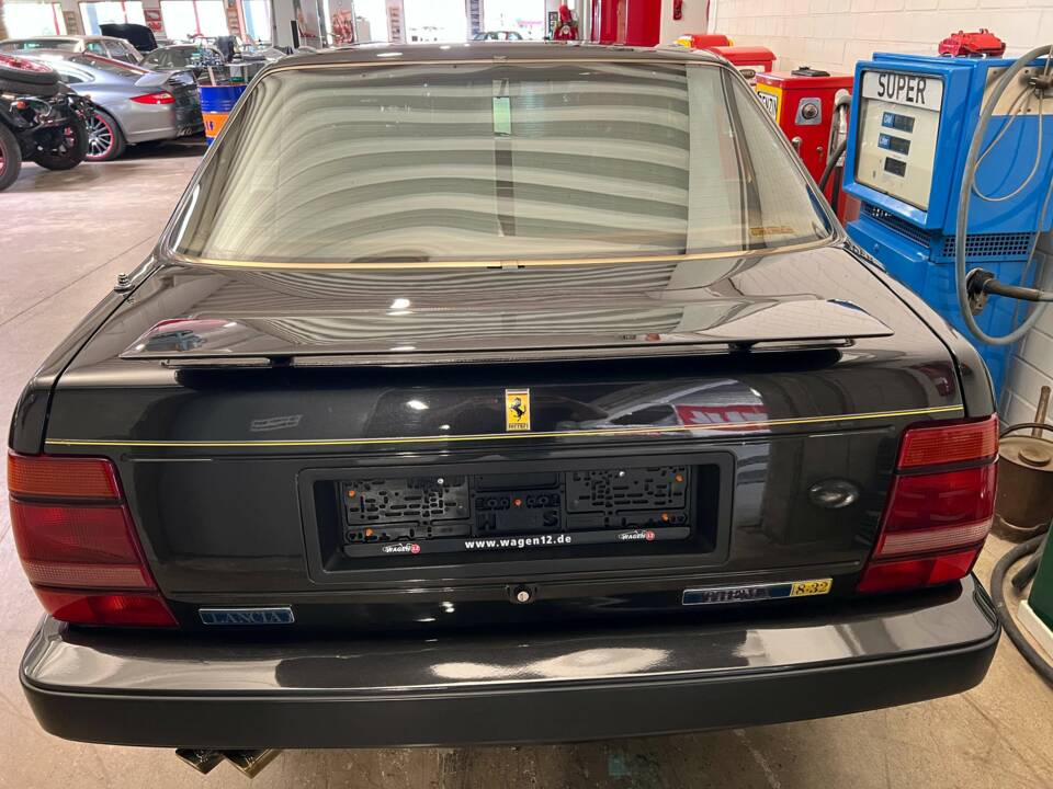Bild 17/18 von Lancia Thema 8.32 (1988)