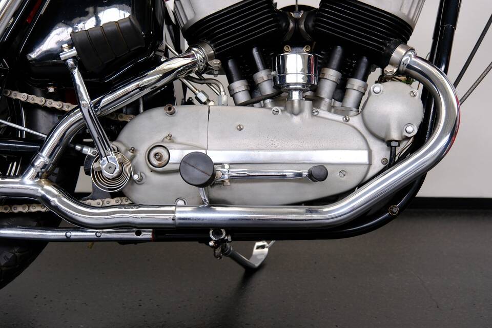 Immagine 7/72 di Harley-Davidson Model KH (1956)